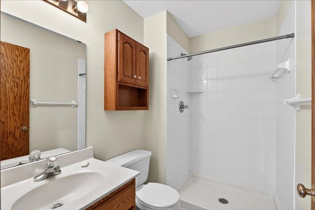 8920 Vickors Crossing, Brooklyn Park, MN 55443