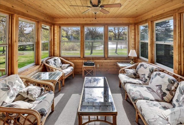 8920 Vickors Crossing, Brooklyn Park, MN 55443