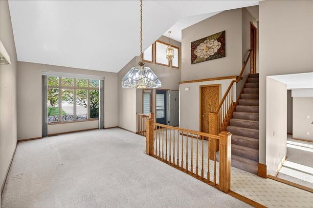 8920 Vickors Crossing, Brooklyn Park, MN 55443