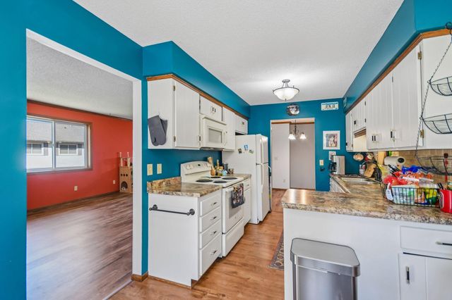 11840 Vintage Street NW, Coon Rapids, MN 55433