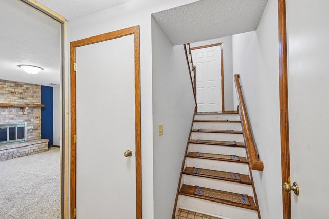 11840 Vintage Street NW, Coon Rapids, MN 55433