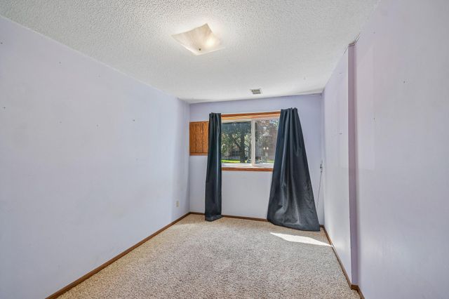 11840 Vintage Street NW, Coon Rapids, MN 55433
