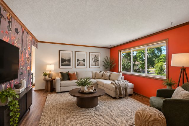 11840 Vintage Street NW, Coon Rapids, MN 55433