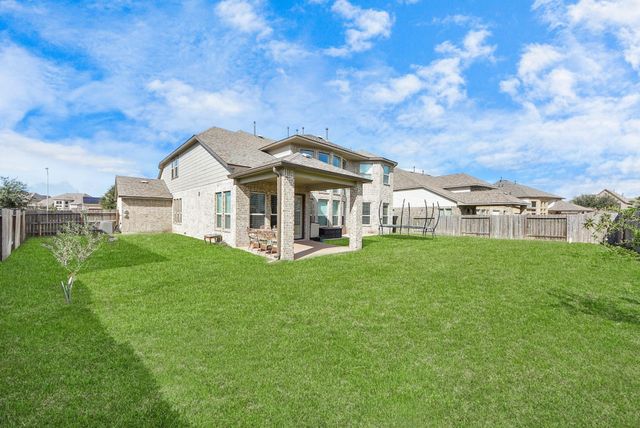 1911 Sapphire Pines Lane, Richmond, TX 77469