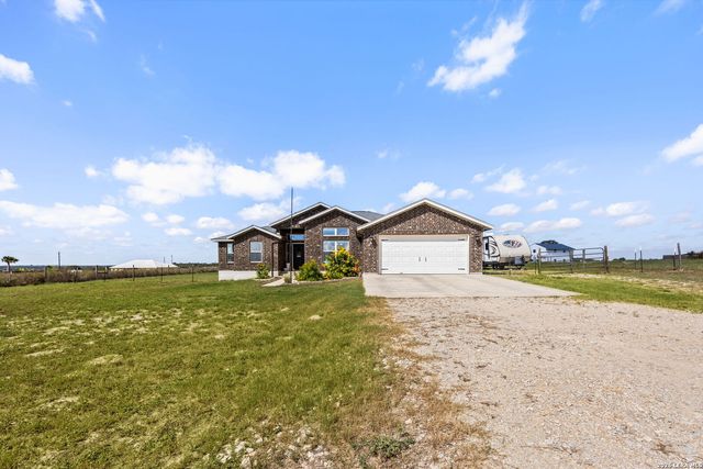 149 LAKEVIEW CIR, La Vernia, TX 78121