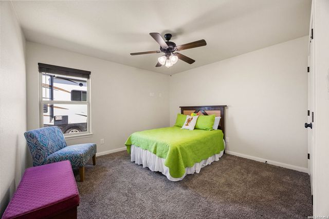149 LAKEVIEW CIR, La Vernia, TX 78121