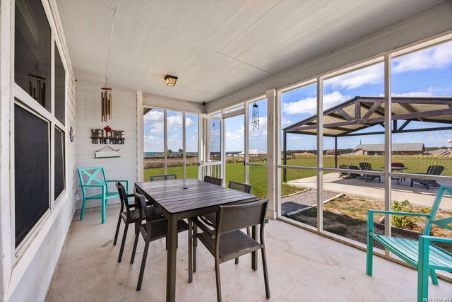 149 LAKEVIEW CIR, La Vernia, TX 78121