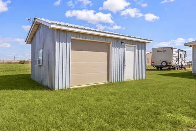 149 LAKEVIEW CIR, La Vernia, TX 78121