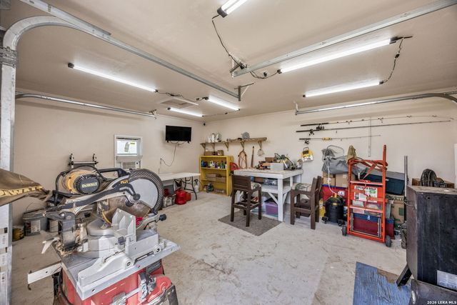 149 LAKEVIEW CIR, La Vernia, TX 78121