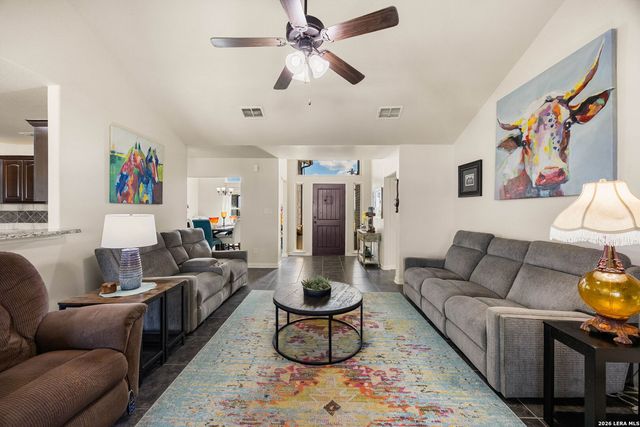 149 LAKEVIEW CIR, La Vernia, TX 78121
