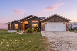 149 LAKEVIEW CIR, La Vernia, TX 78121