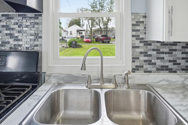 3014 Drexel Avenue, Fort Wayne, IN 46806