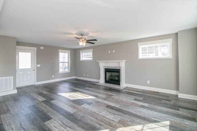 124 Sambar Drive, Clarksville, TN 37040