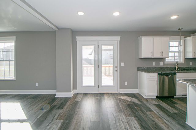 124 Sambar Drive, Clarksville, TN 37040