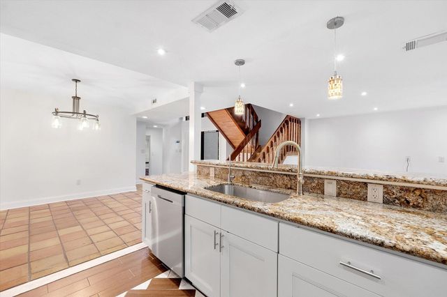 9897 Fairway Cove Lane, Plantation, FL 33324
