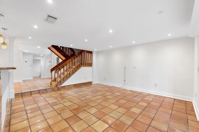 9897 Fairway Cove Lane, Plantation, FL 33324