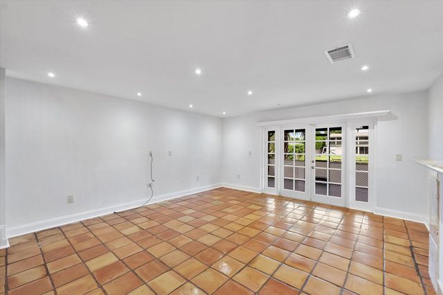 9897 Fairway Cove Lane, Plantation, FL 33324
