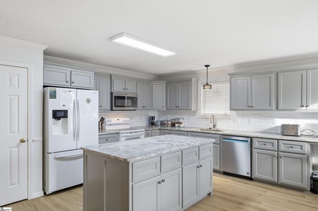 105 Upward Way, Easley, SC 29642