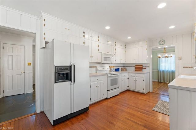 3201 Crittenden Court, Winston-salem, NC 27106