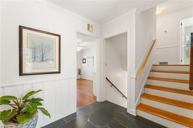 3201 Crittenden Court, Winston-salem, NC 27106