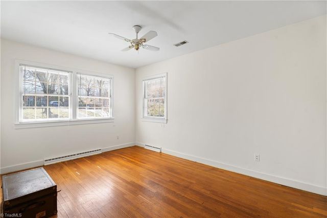 3201 Crittenden Court, Winston-salem, NC 27106