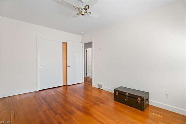 3201 Crittenden Court, Winston-salem, NC 27106