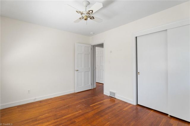 3201 Crittenden Court, Winston-salem, NC 27106