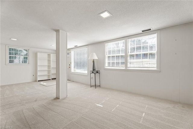 3201 Crittenden Court, Winston-salem, NC 27106