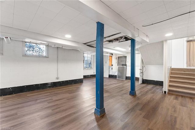 3201 Crittenden Court, Winston-salem, NC 27106