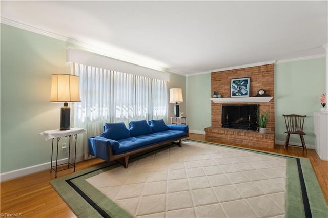 3201 Crittenden Court, Winston-salem, NC 27106