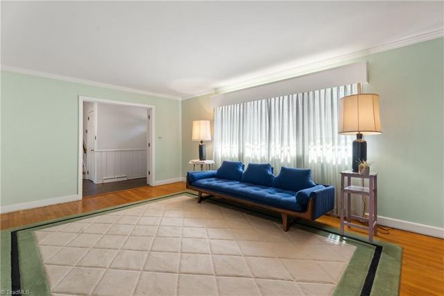 3201 Crittenden Court, Winston-salem, NC 27106