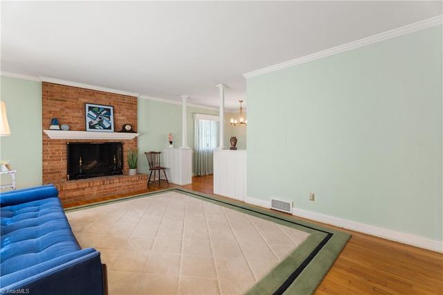 3201 Crittenden Court, Winston-salem, NC 27106