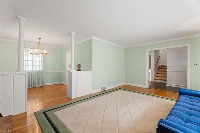 3201 Crittenden Court, Winston-salem, NC 27106