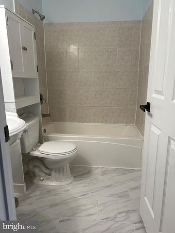 8317 BROOKVALE CT, Springfield, VA 22153