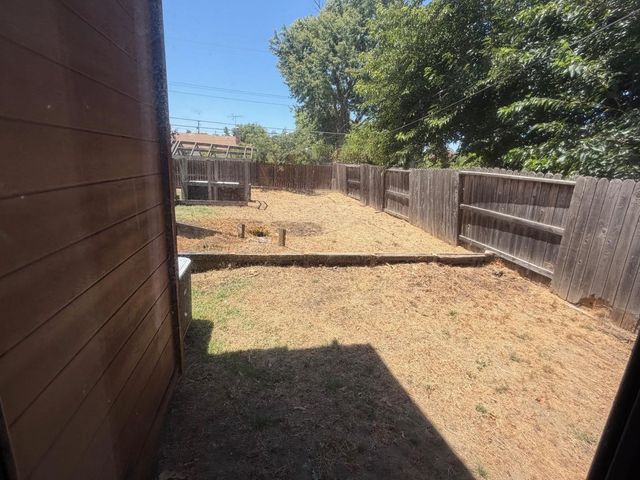 4813 Jackson St, North Highlands, CA 95660