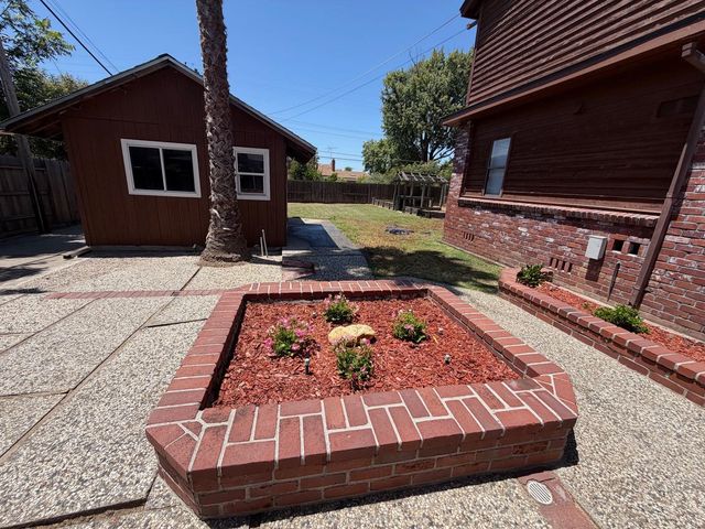 4813 Jackson St, North Highlands, CA 95660