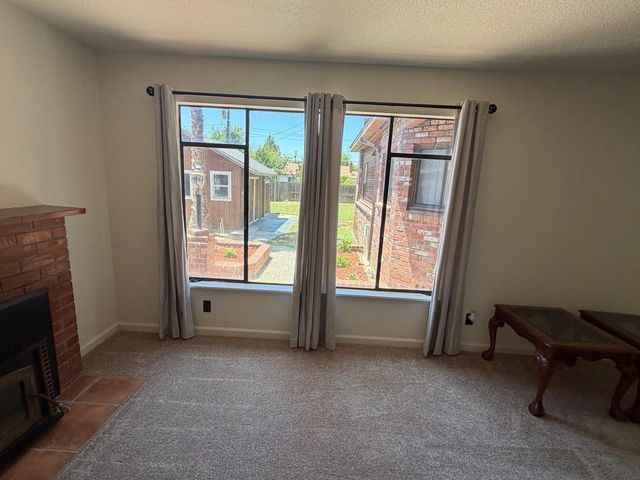4813 Jackson St, North Highlands, CA 95660