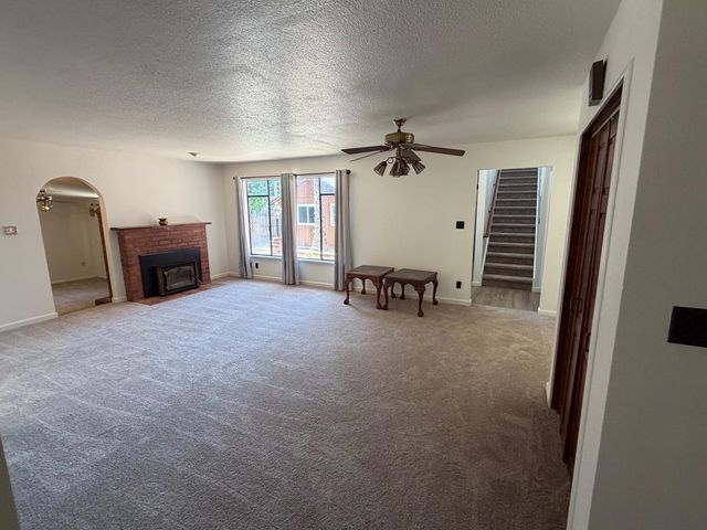 4813 Jackson St, North Highlands, CA 95660