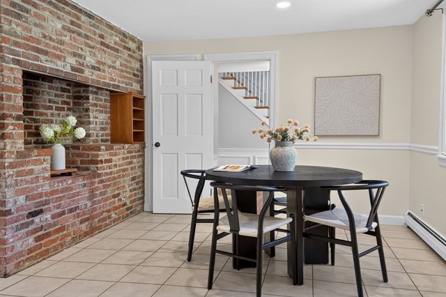 96 Draper Rd, Wayland, MA 01778