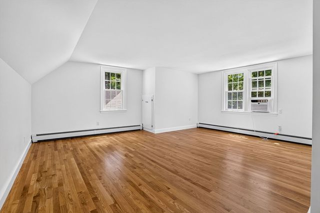 96 Draper Rd, Wayland, MA 01778