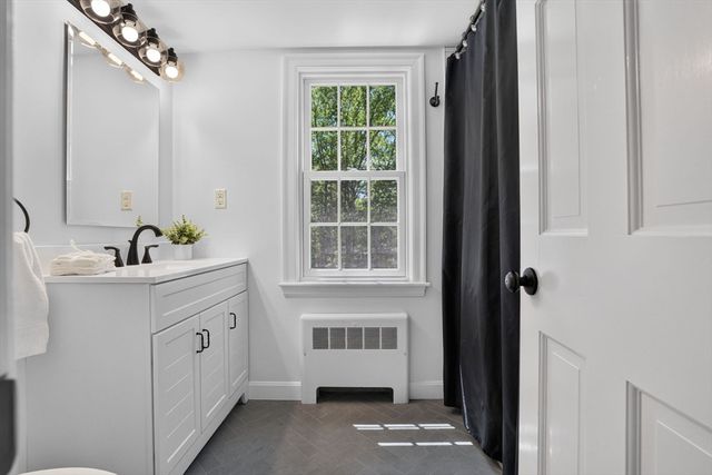 96 Draper Rd, Wayland, MA 01778