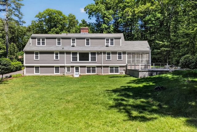 96 Draper Rd, Wayland, MA 01778