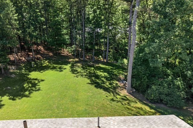 96 Draper Rd, Wayland, MA 01778