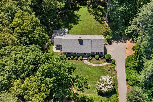 96 Draper Rd, Wayland, MA 01778