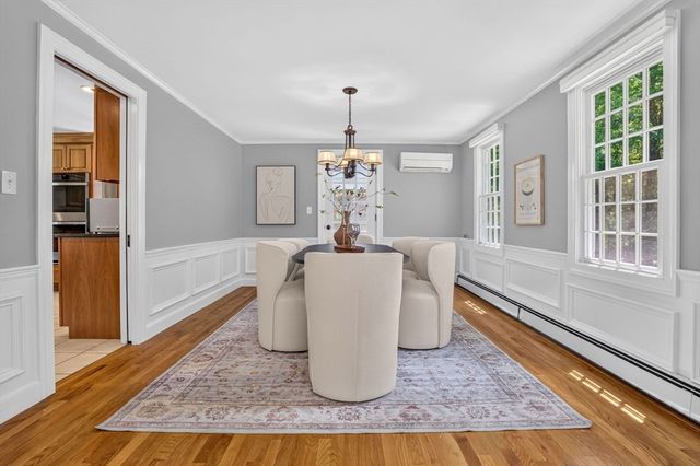 96 Draper Rd, Wayland, MA 01778