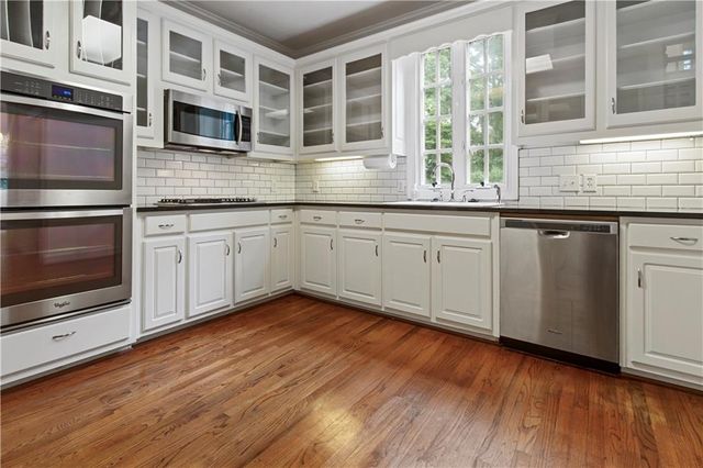 1593 Walkway Court SW, Lilburn, GA 30047
