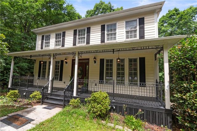1593 Walkway Court SW, Lilburn, GA 30047
