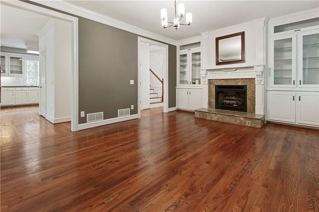 1593 Walkway Court SW, Lilburn, GA 30047