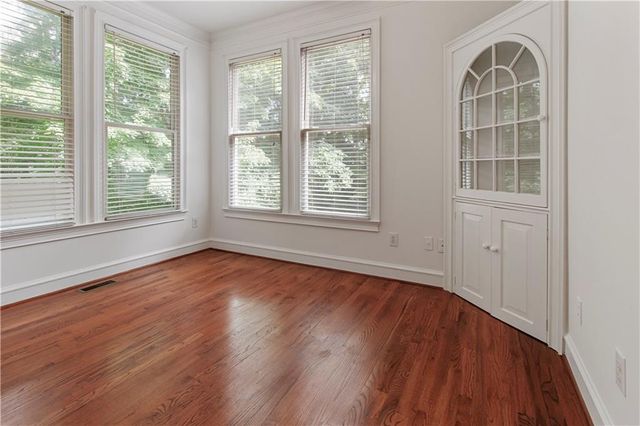 1593 Walkway Court SW, Lilburn, GA 30047