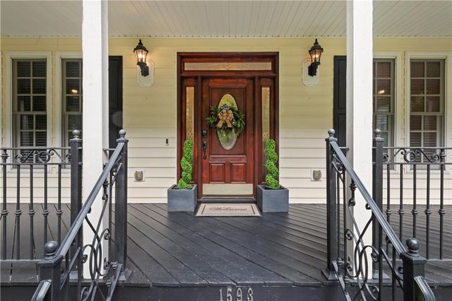 1593 Walkway Court SW, Lilburn, GA 30047